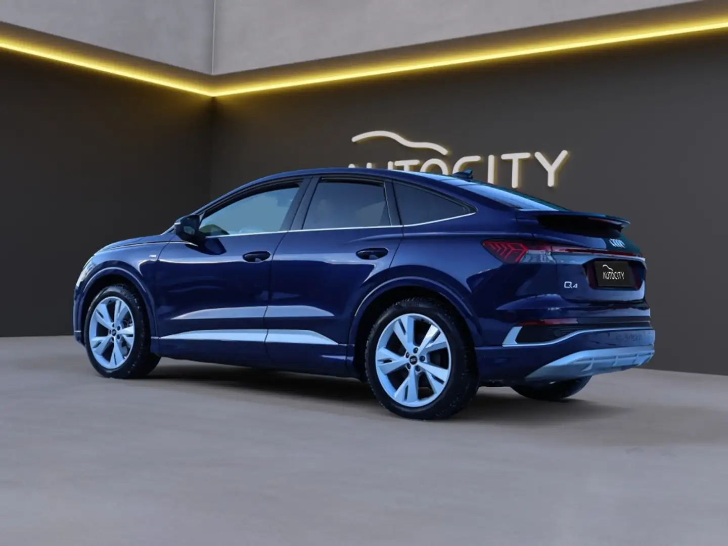 Audi Q4 e-tron Sportback 40 e-tron 77kWh S Line 3x l Leder l Memo Bleu - 2