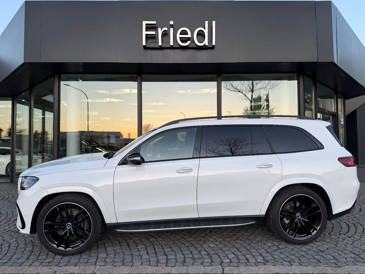 Mercedes-Benz GLS 450 d 4M AMG, HUD, STH, AIR, Pano, Premium+ Weiß - 1