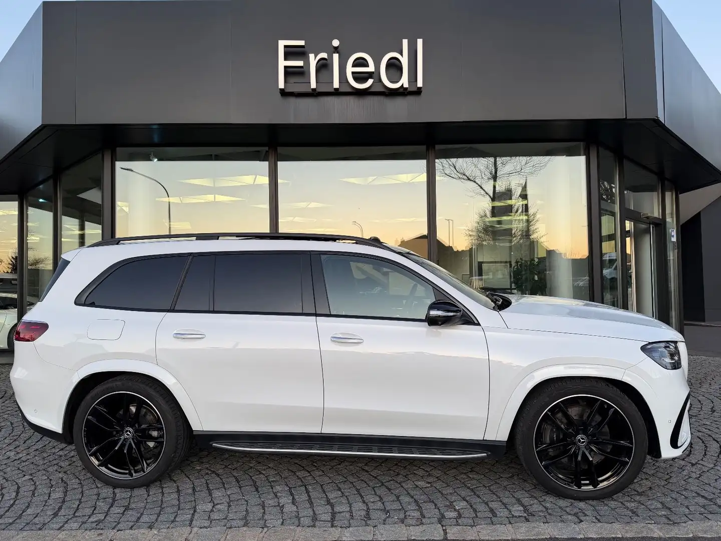 Mercedes-Benz GLS 450 d 4M AMG, HUD, STH, AIR, Pano, Premium+ Weiß - 2