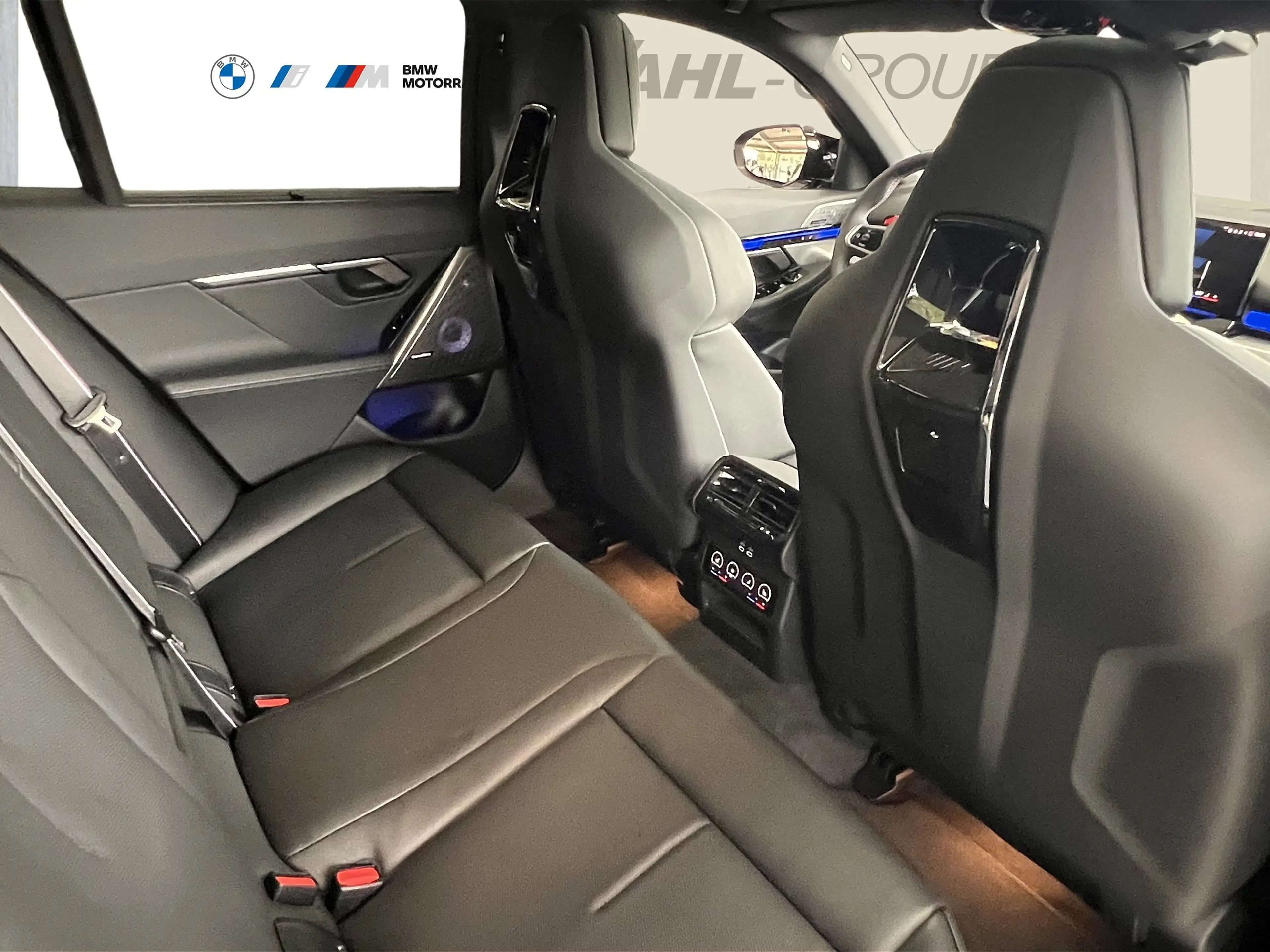 BMW M5 Touring M Drivers P. DAB LED Pano.Dach RFK — photo 11