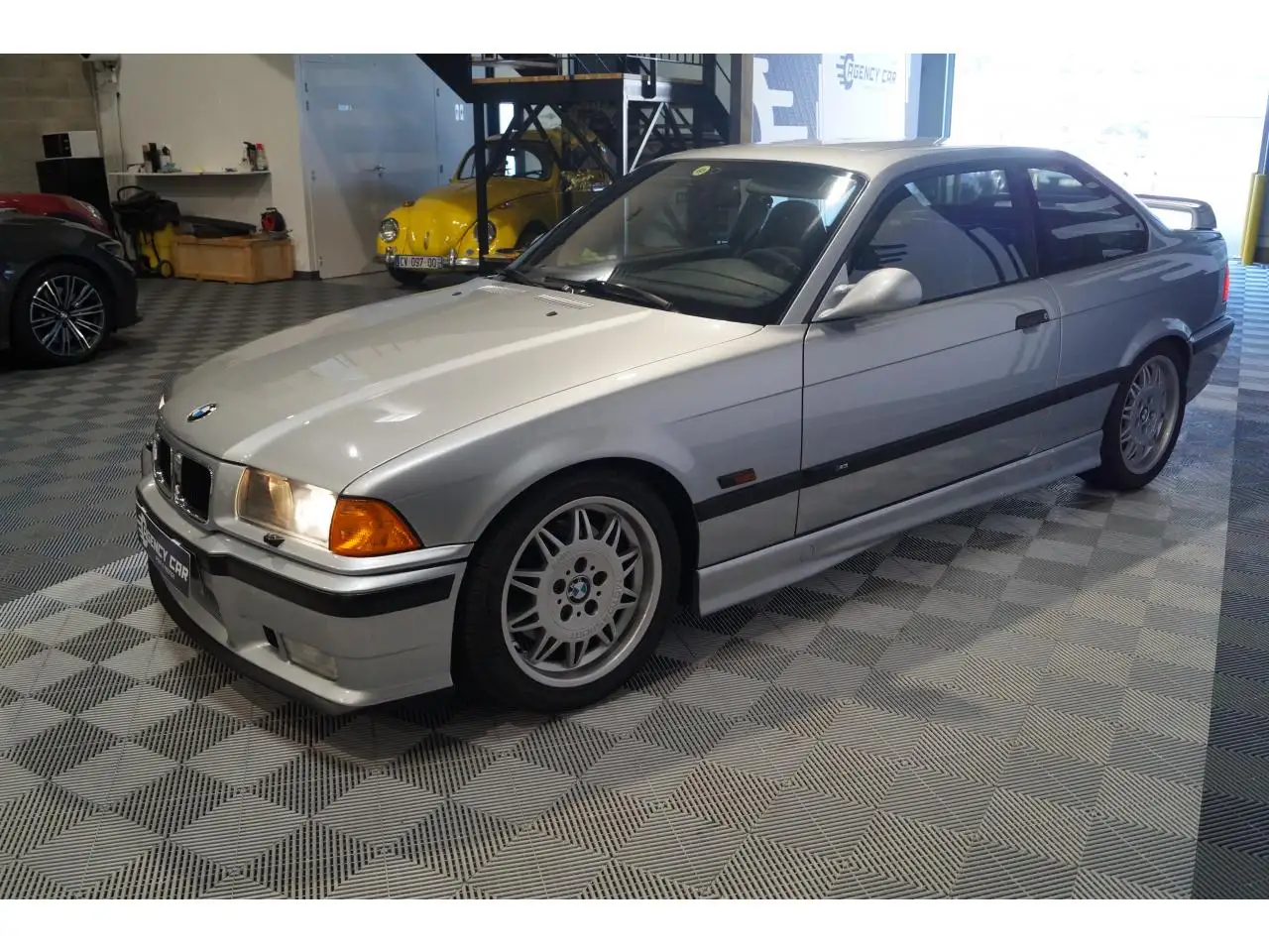 BMW M3 3.0 COUPE E36 - toit ouvrant - siège chauffant, foto 2