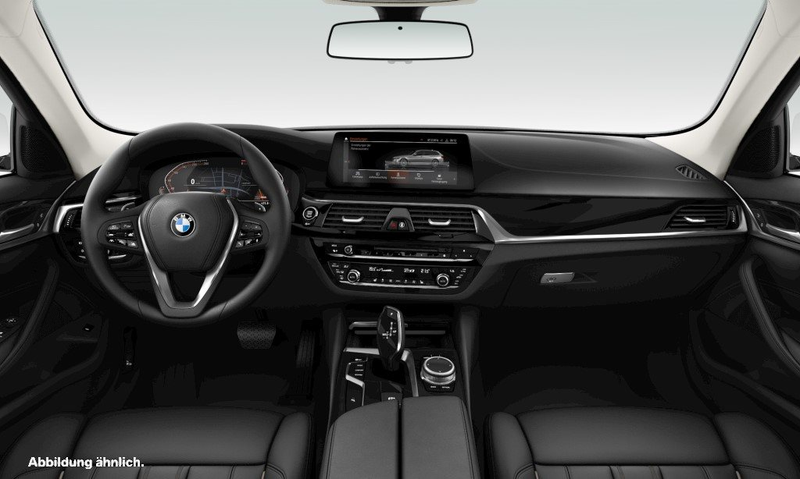 BMW 530 d xDrive Touring — photo 3