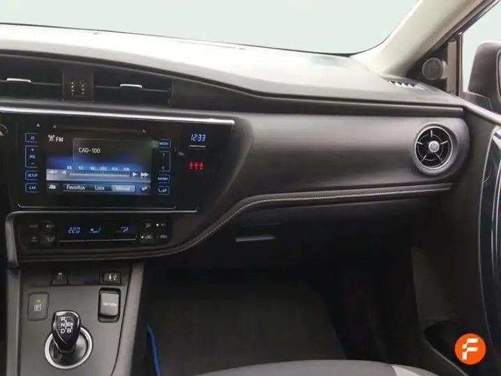 Toyota Auris 2017, foto 17