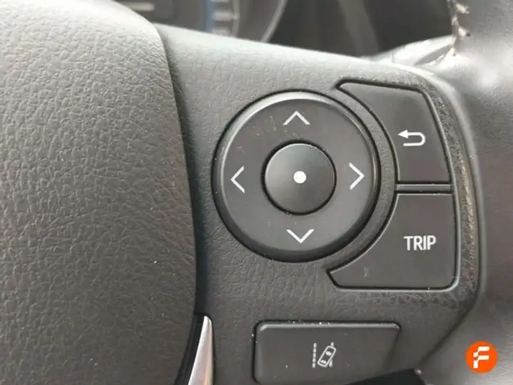 Toyota Auris 2017, foto 13