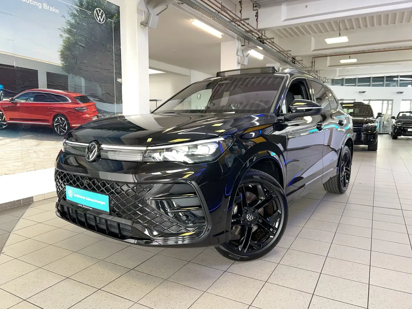 Volkswagen Tiguan R-Line 2.0 TDI DSG MATRIX LED+4MOTION+HUD Schwarz - 1