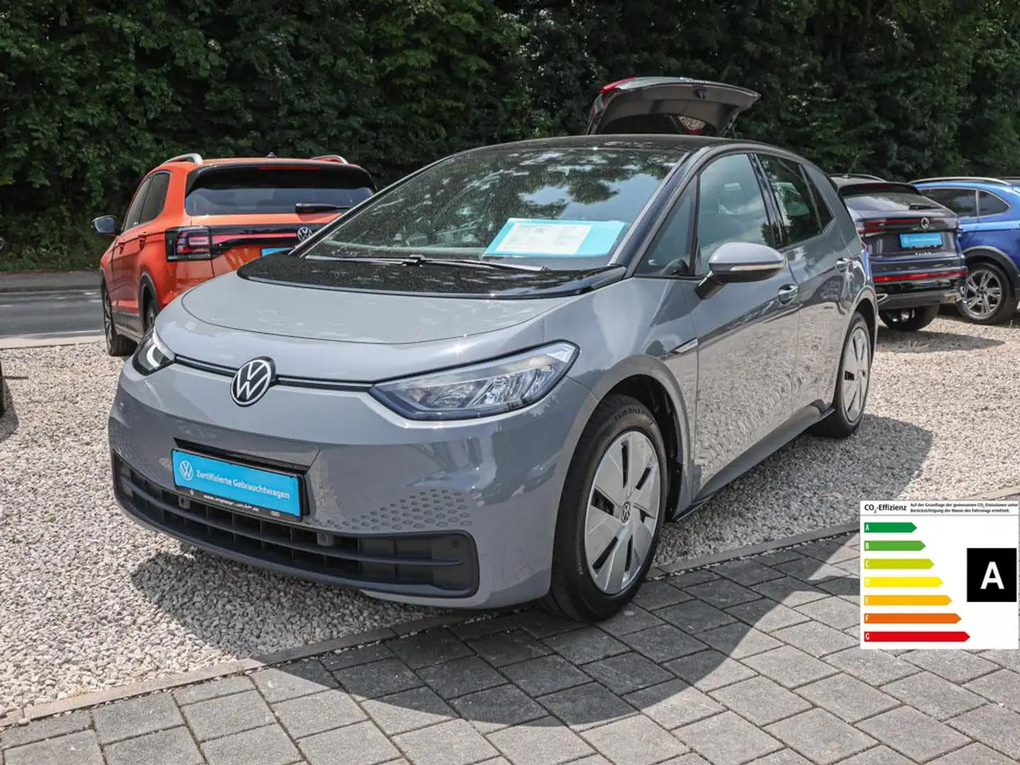 Volkswagen ID.3 Pro Performance NAVI+SITZHZG+LED Grijs - 1