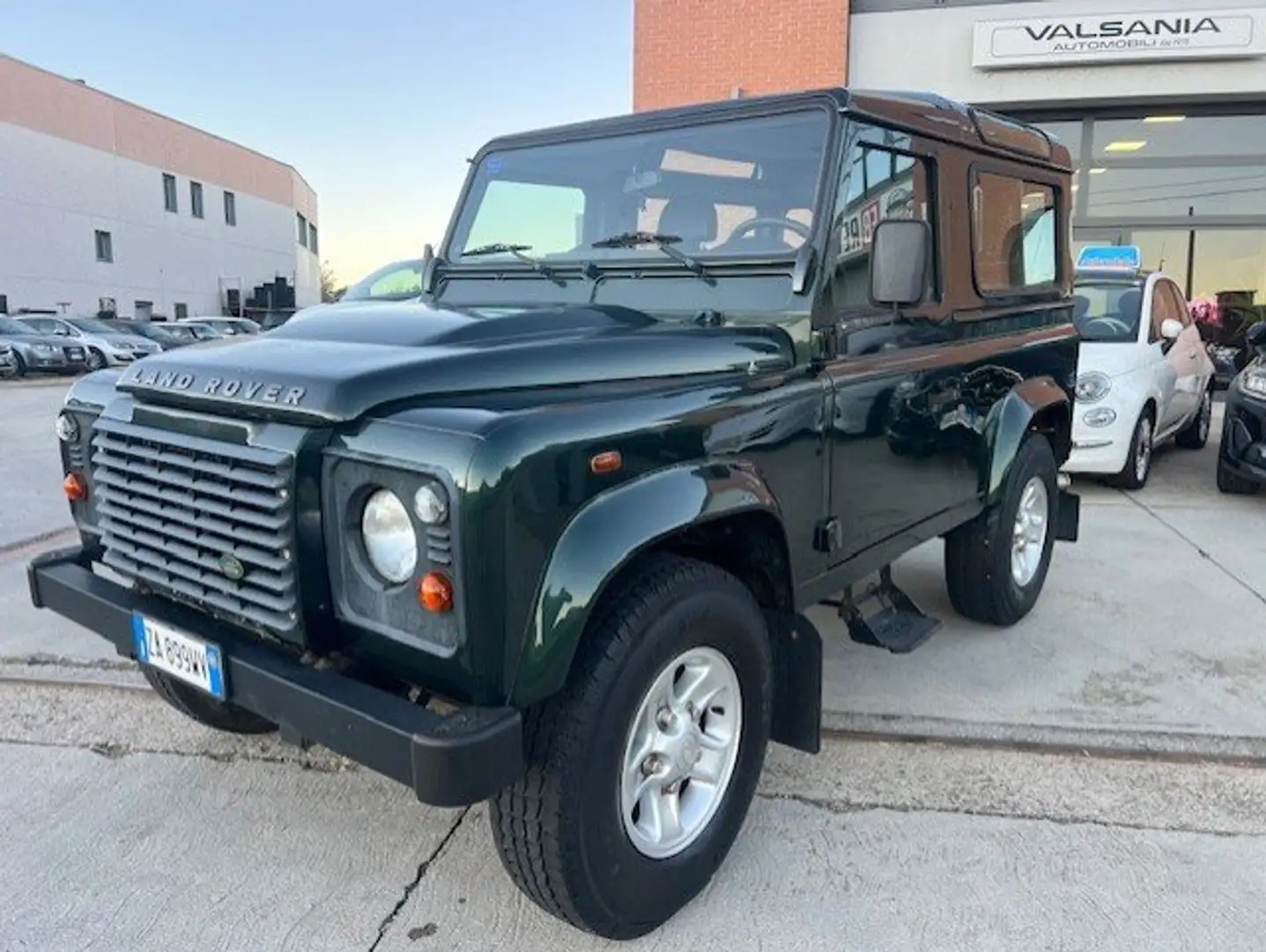Land Rover Defender Defender 90 2.4 td E SW Verde - 1