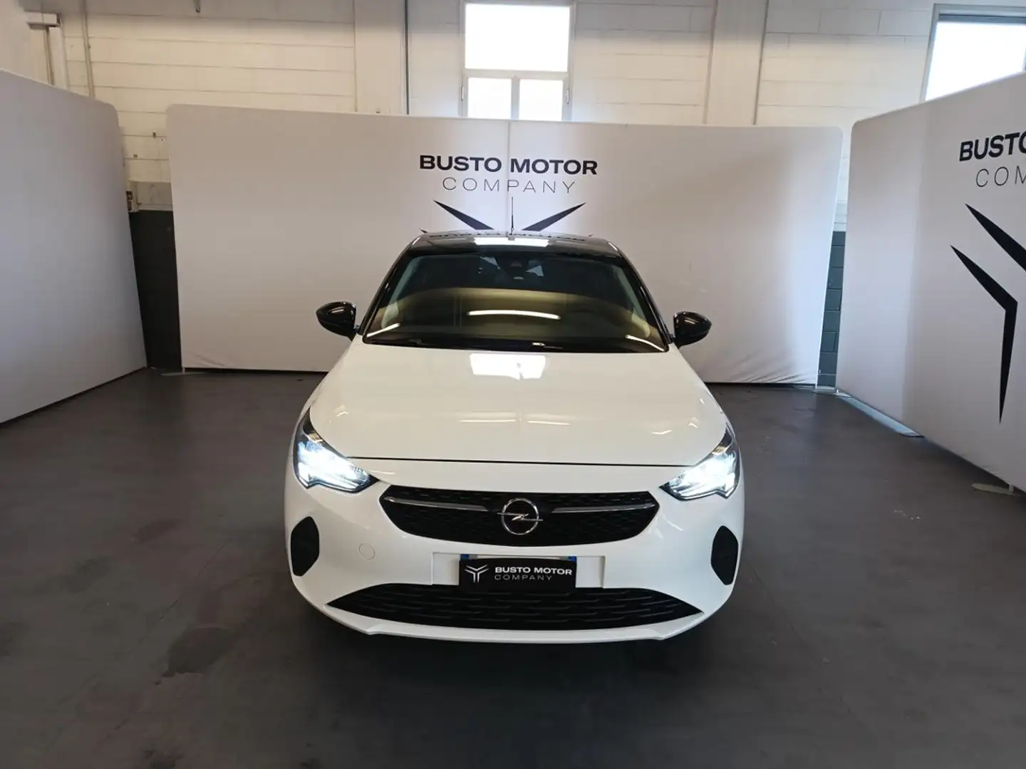 Opel Corsa 1.2 Elegance Weiß - 2