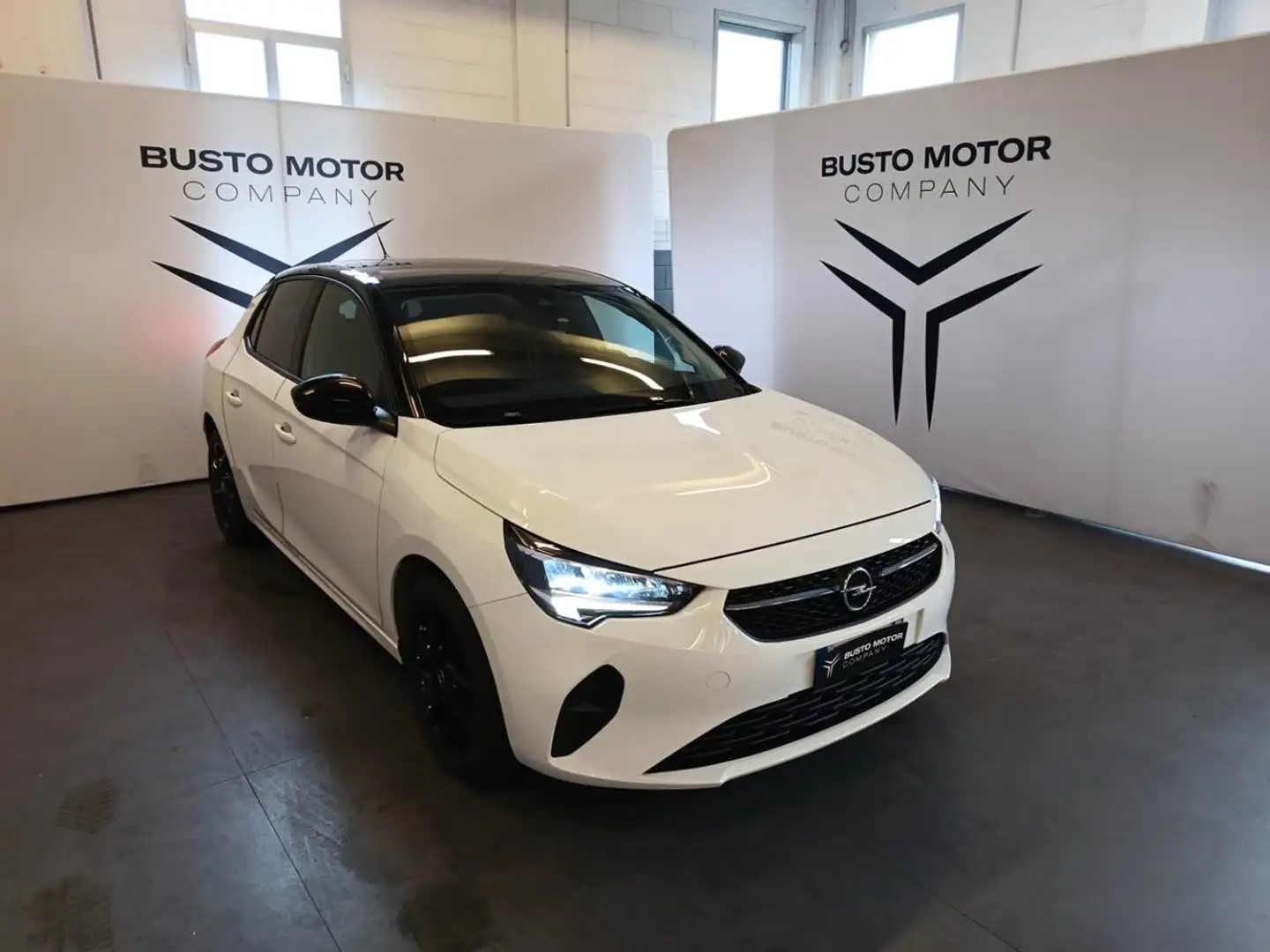 Opel Corsa 1.2 Elegance Weiß - 1