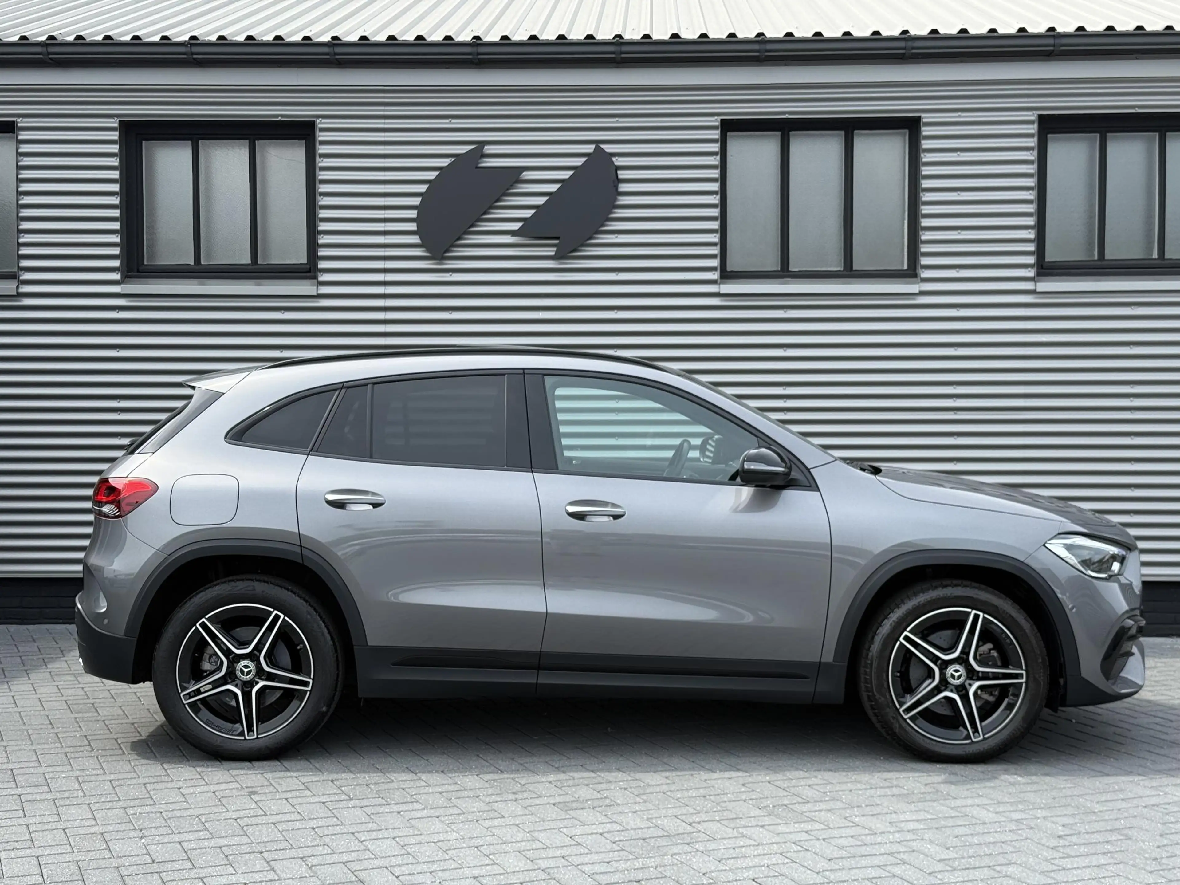 Mercedes-Benz GLA 250 e AMG |Pano|ACC|Trekhaak|Memory| — photo 15
