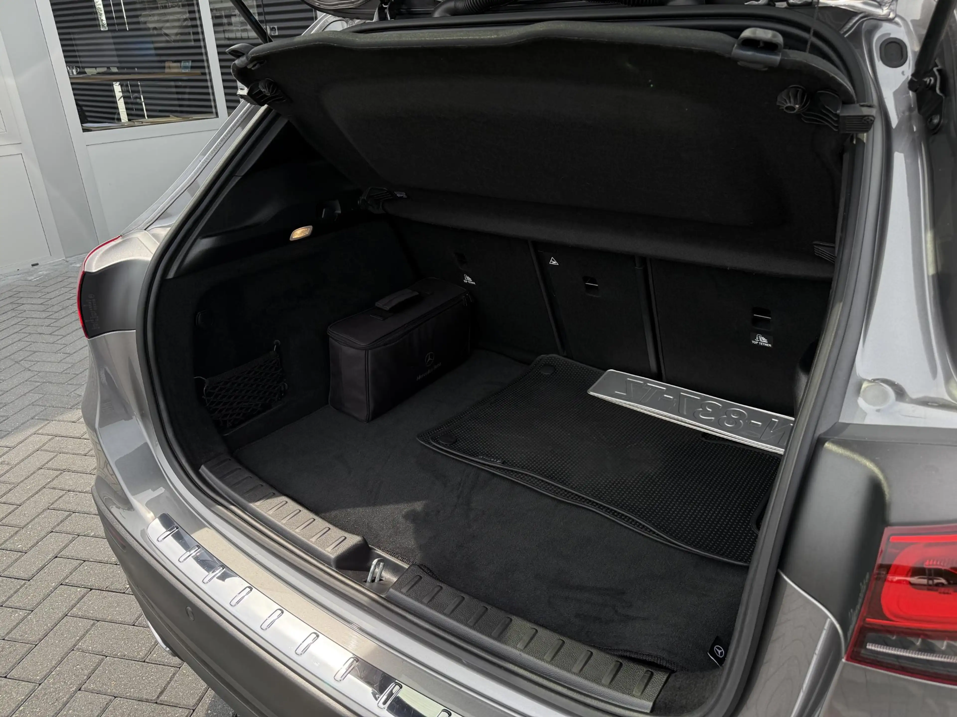 Mercedes-Benz GLA 250 e AMG |Pano|ACC|Trekhaak|Memory| — photo 26
