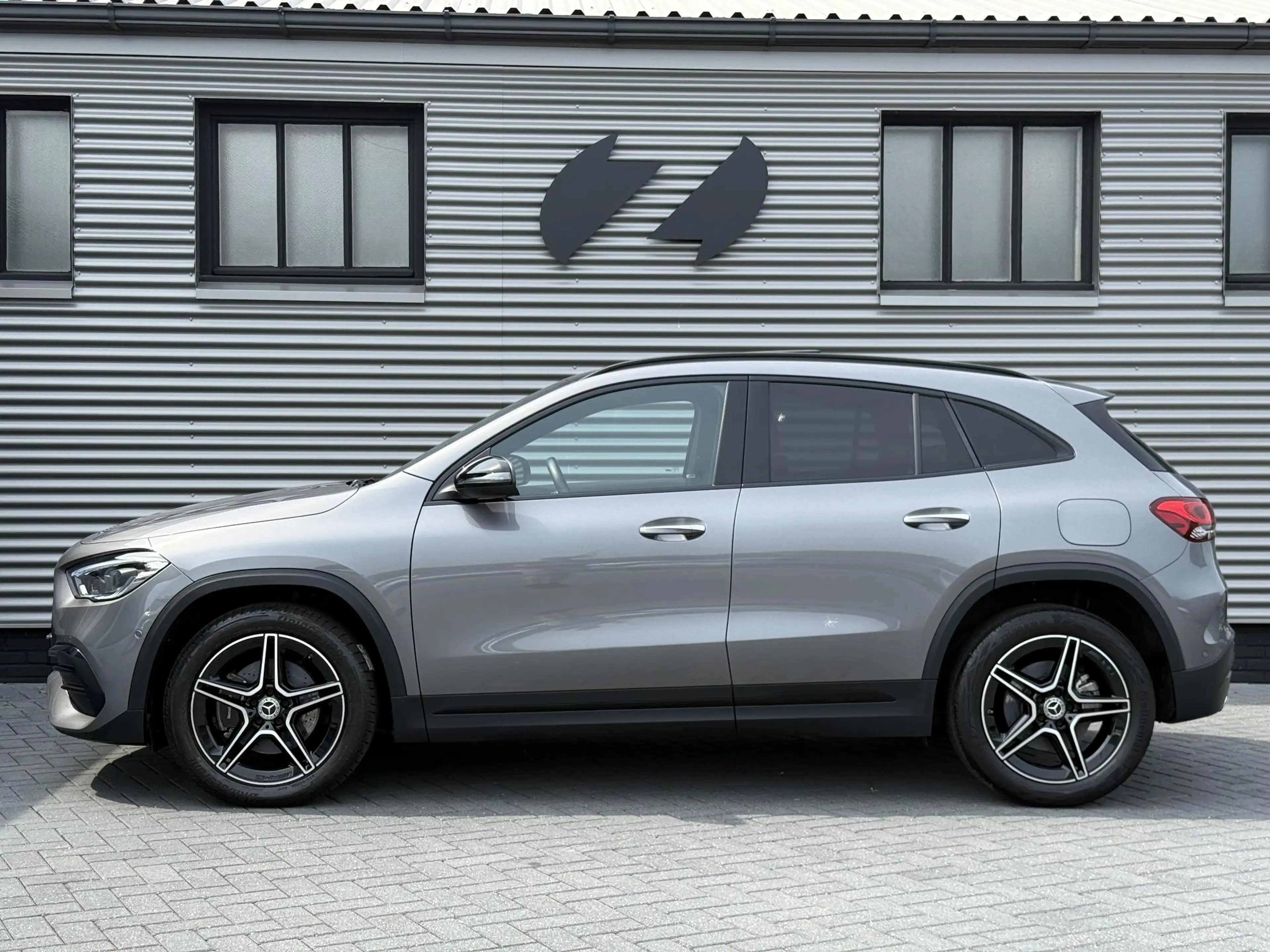 Mercedes-Benz GLA 250 e AMG |Pano|ACC|Trekhaak|Memory| — photo 10