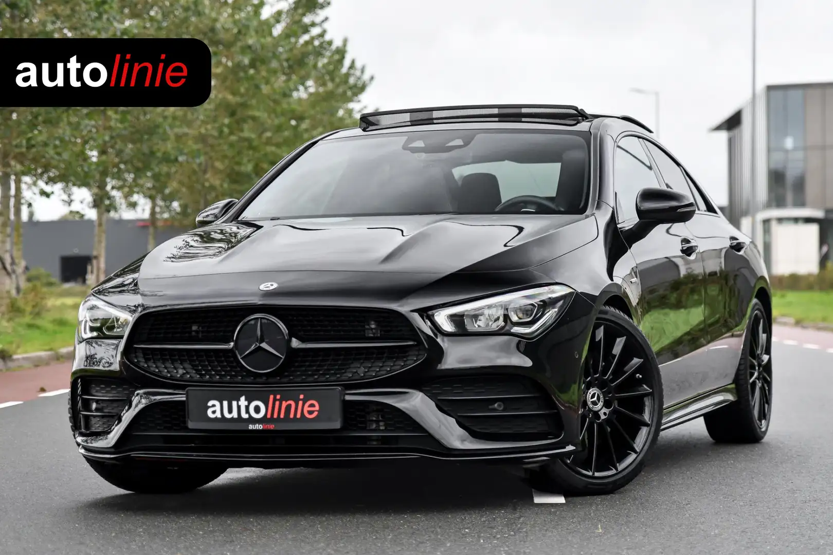 Mercedes-Benz CLA 200 AMG Edition 1. Pano, Burm, Camera, Sfeer, CarPlay! Noir - 1