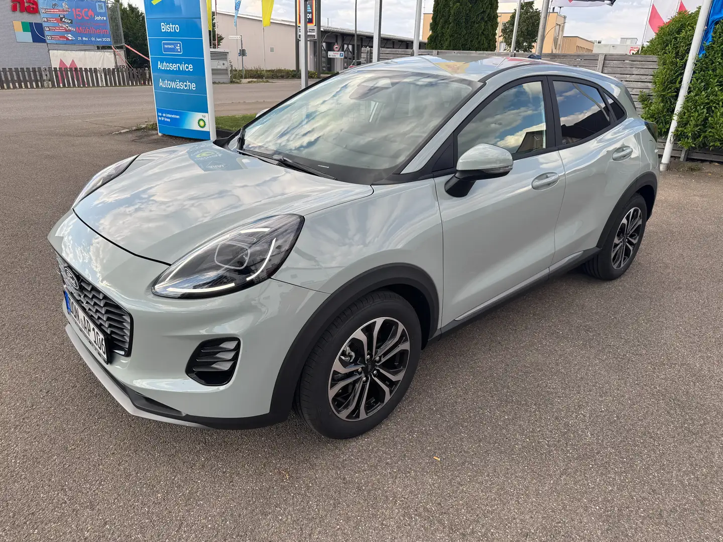 Ford Puma Titanium Grau - 1