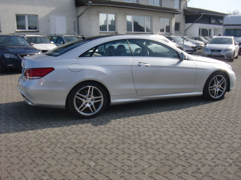 Mercedes-Benz E 200 Coupe*AMG LINE*PANO*SPORT EDITION* — photo 2