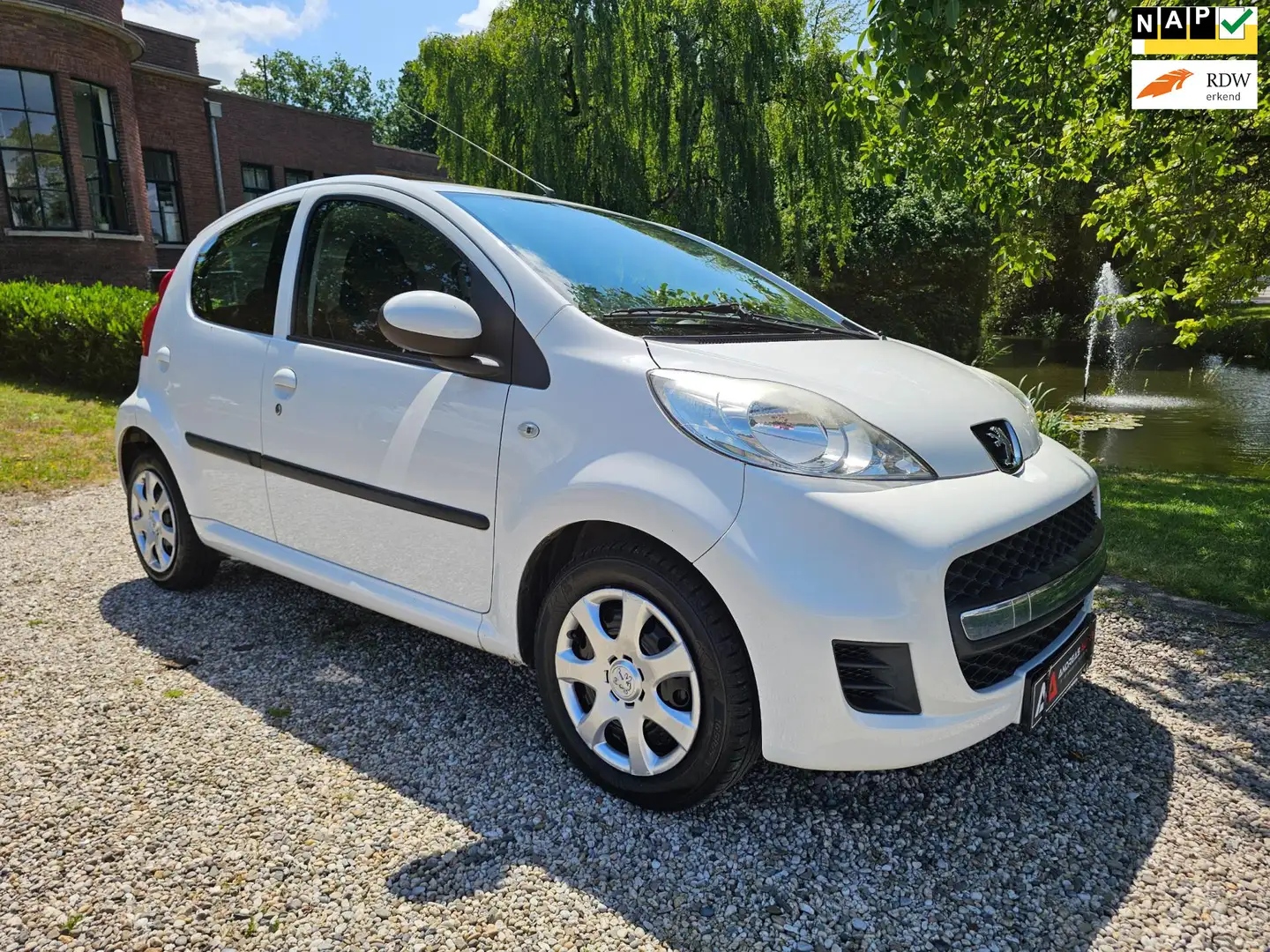Peugeot 107 1.0-12V XS 5-deurs AIRCO Weiß - 1