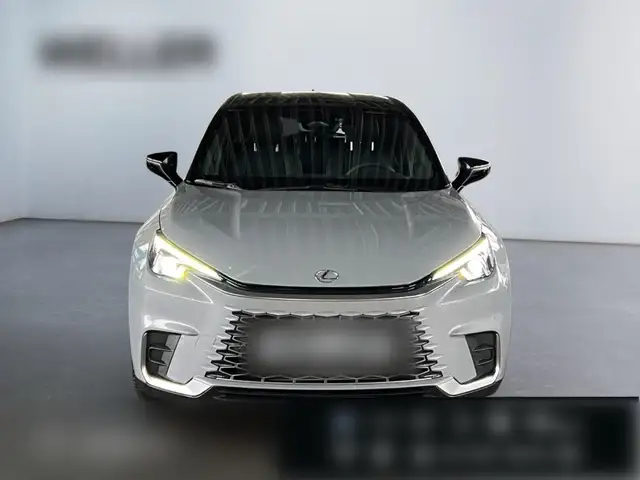 Lexus LBX