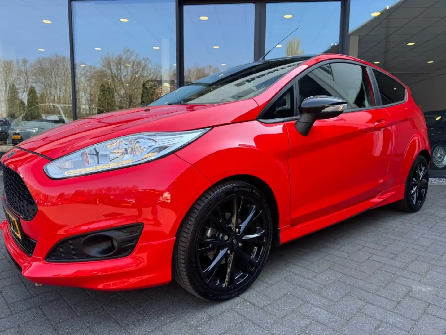Ford Fiesta 1.0 EcoB. 140pk Red Edition,Cruise,Clima,Navi,PDC, Rojo - 2