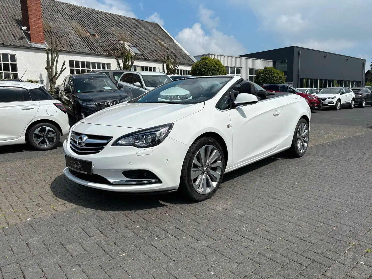 Opel Cascada Innovation /Kamera/Navi/Sitzbelüftung Weiß - 2