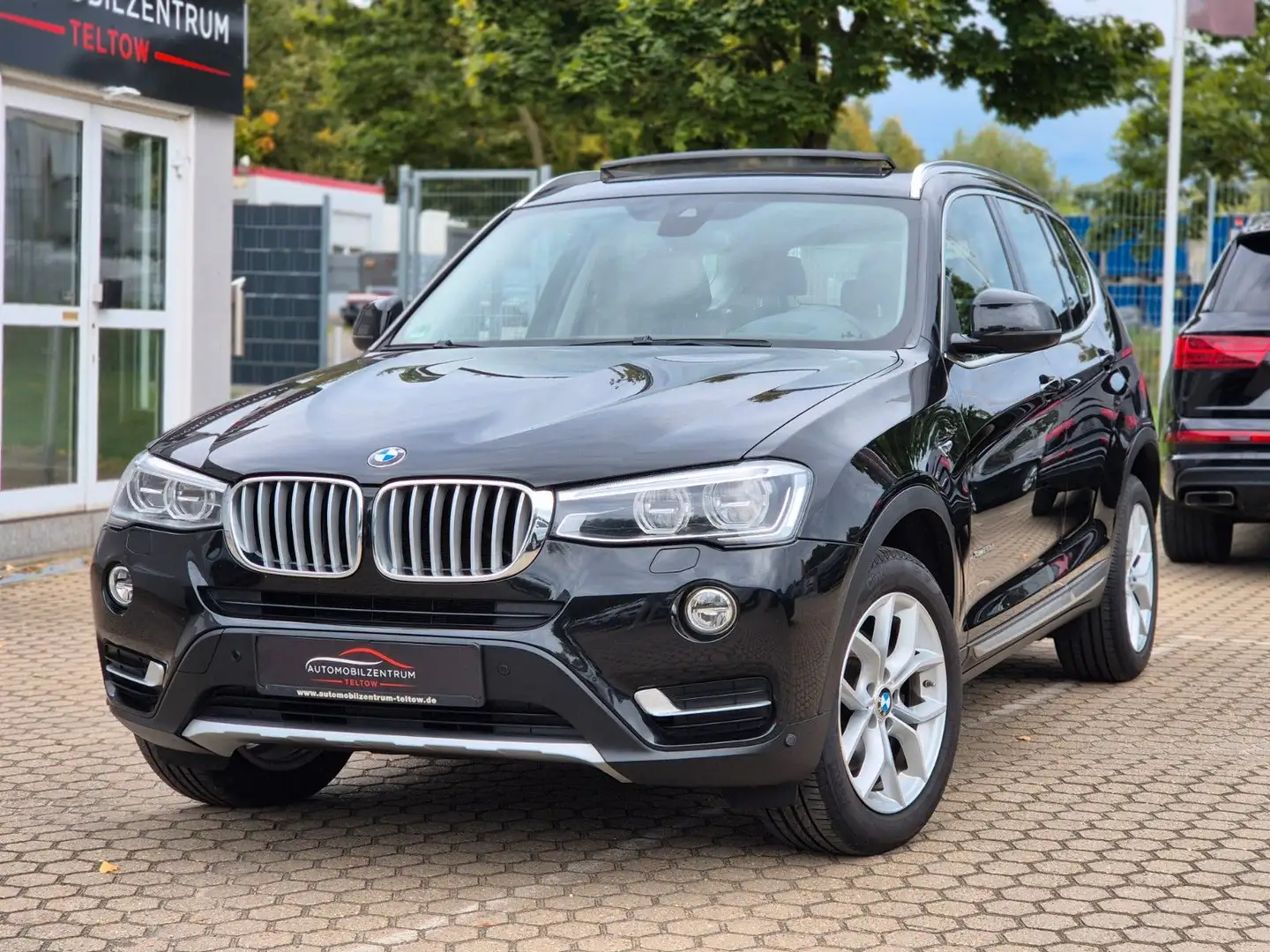BMW X3 xDrive20d Steptronic X Line HUD LED PANORAMA Schwarz - 1