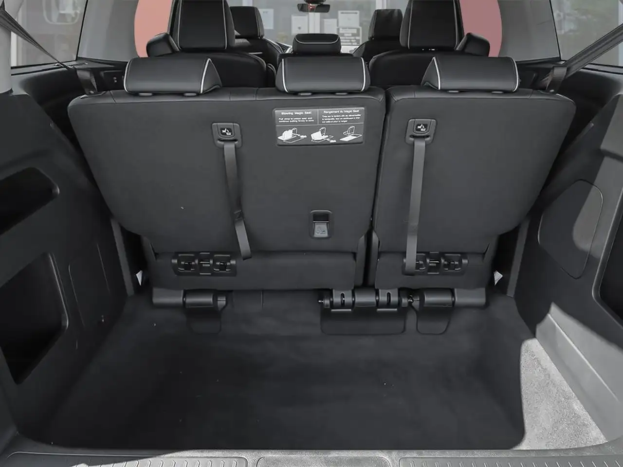 Honda Odyssey снимка Honda Odyssey