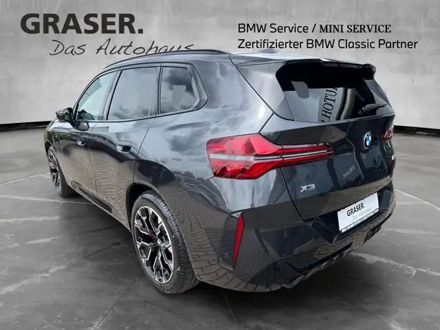 BMW X3 M view 3