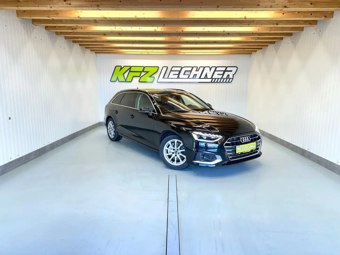 Audi A4 Avant 40 TDI S-tronic "LED*SITZH*NAVI*VIRTUAL" Schwarz - 1