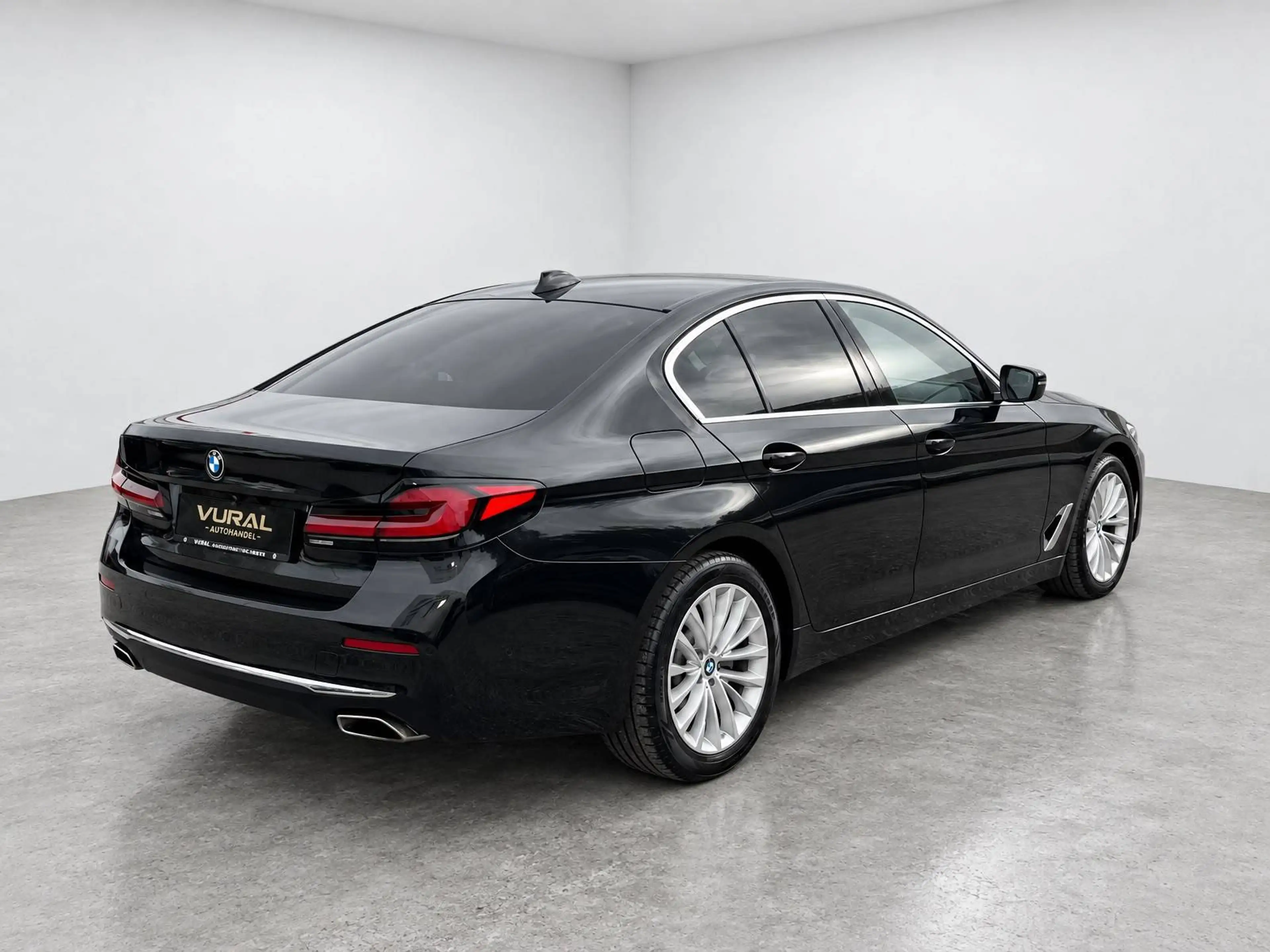 BMW 520 520 d xDrive Luxury Line Aut.| FACELIFT | — photo 6