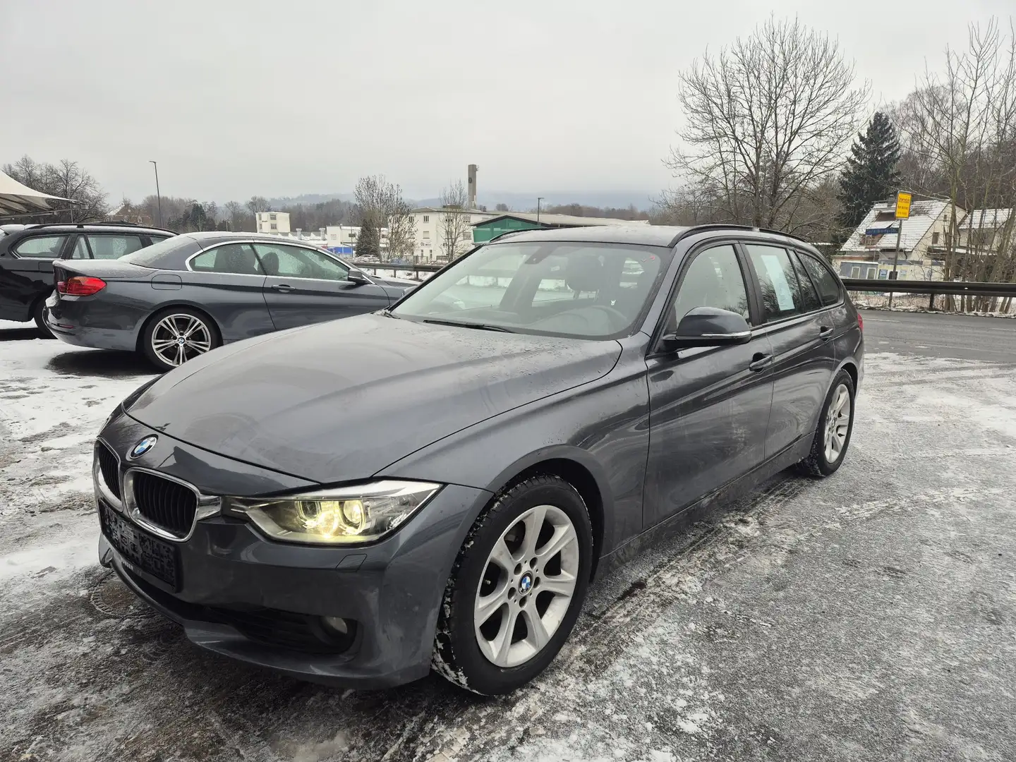 BMW 320 320i Touring F31 Xenon Adaptivlicht PDC Fernlichta Šedá - 2