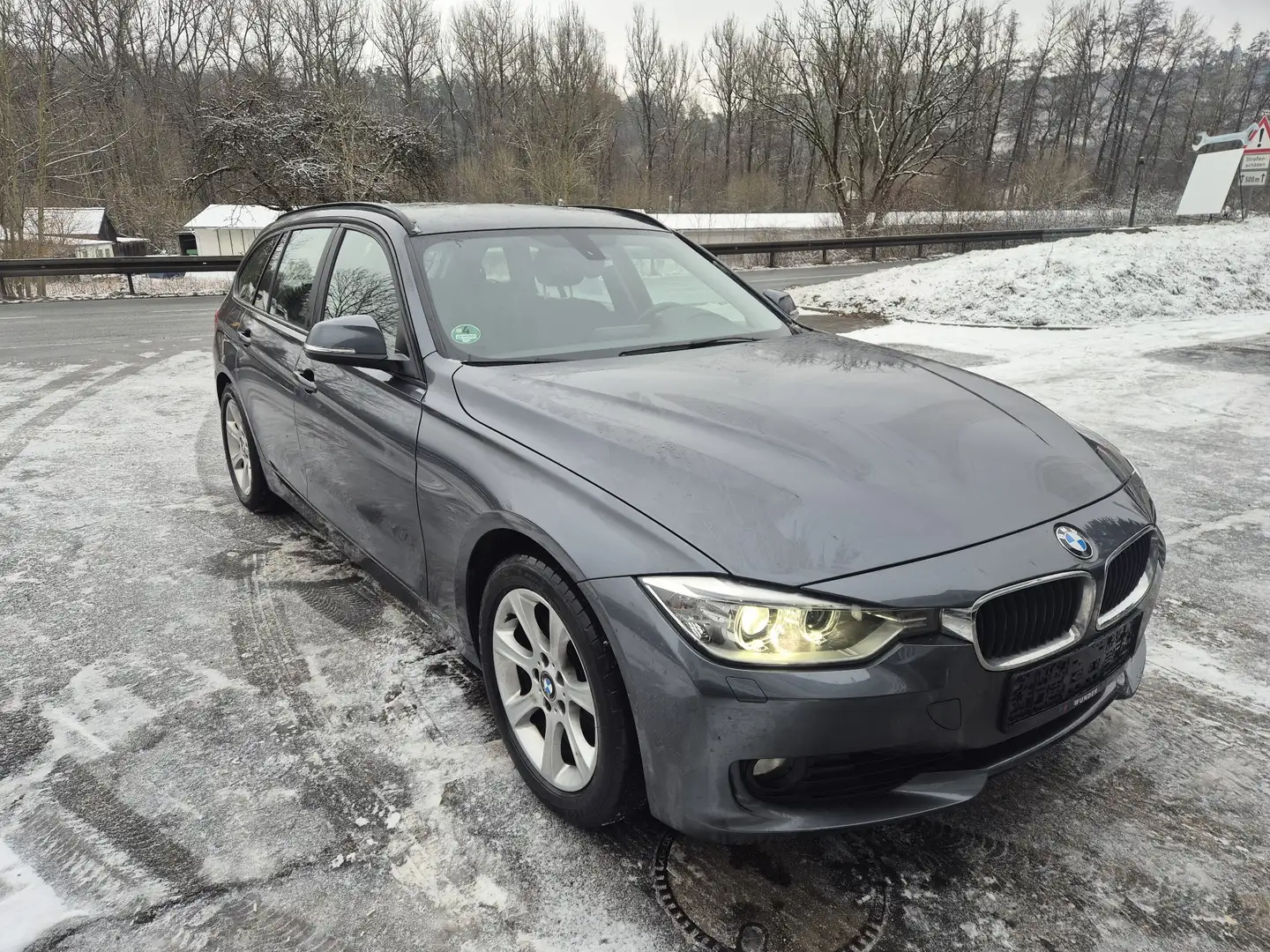 BMW 320 320i Touring F31 Xenon Adaptivlicht PDC Fernlichta Šedá - 1