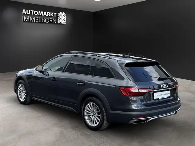 Audi A4 view 6