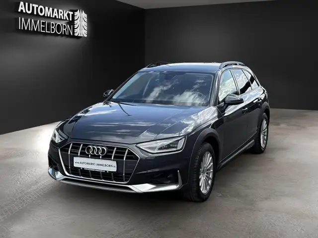 Audi A4 view 3