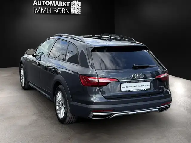 Audi A4 view 5
