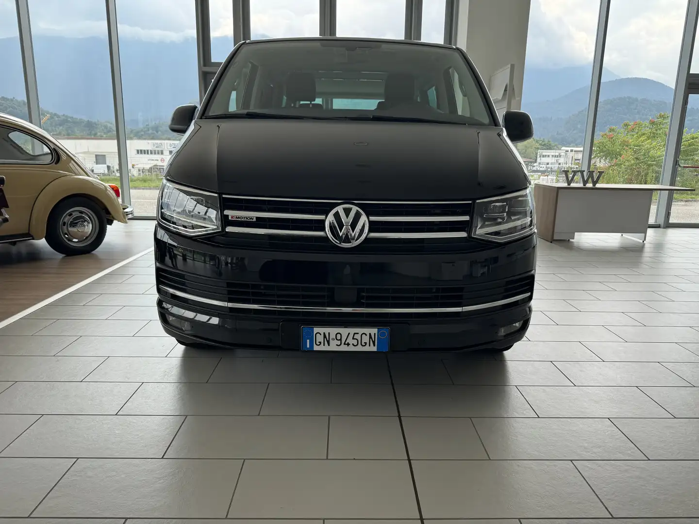 Volkswagen T6 Multivan 2.0 tdi Bulli 70 4motion 204cv dsg Noir - 1
