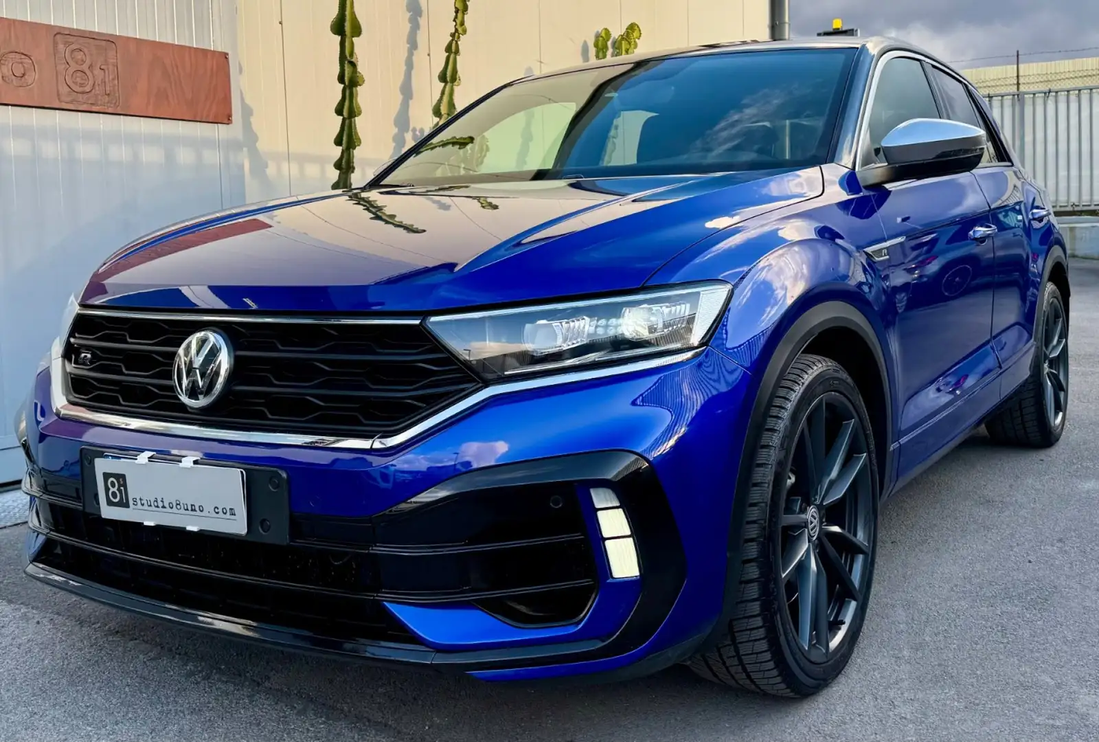 Volkswagen T-Roc R 2.0 TSI DSG 4MOTION BlueMotion Technology Blau - 1