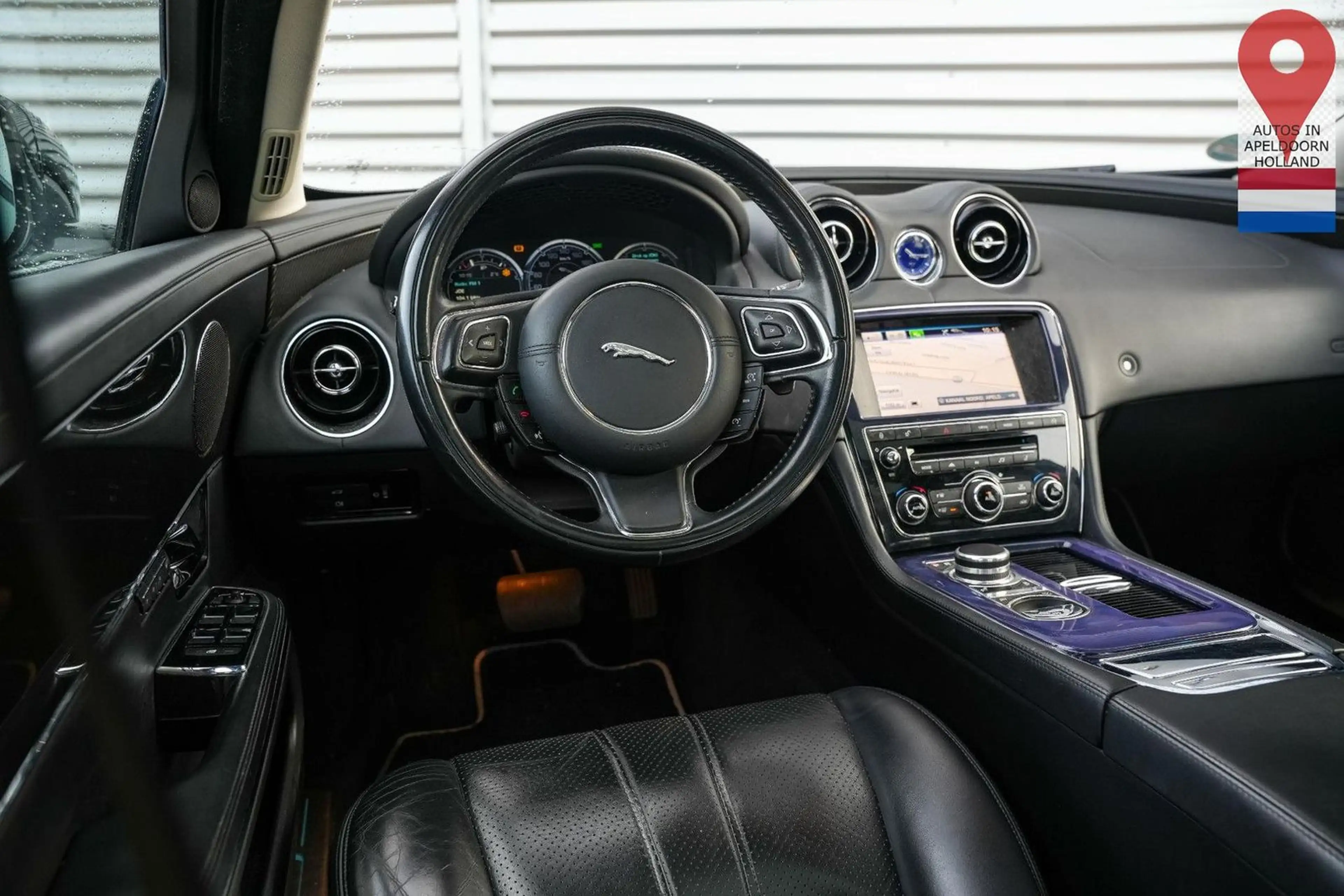 Jaguar XJ 3.0 V6D Portfolio Panodak leder navi kamera C — photo 4