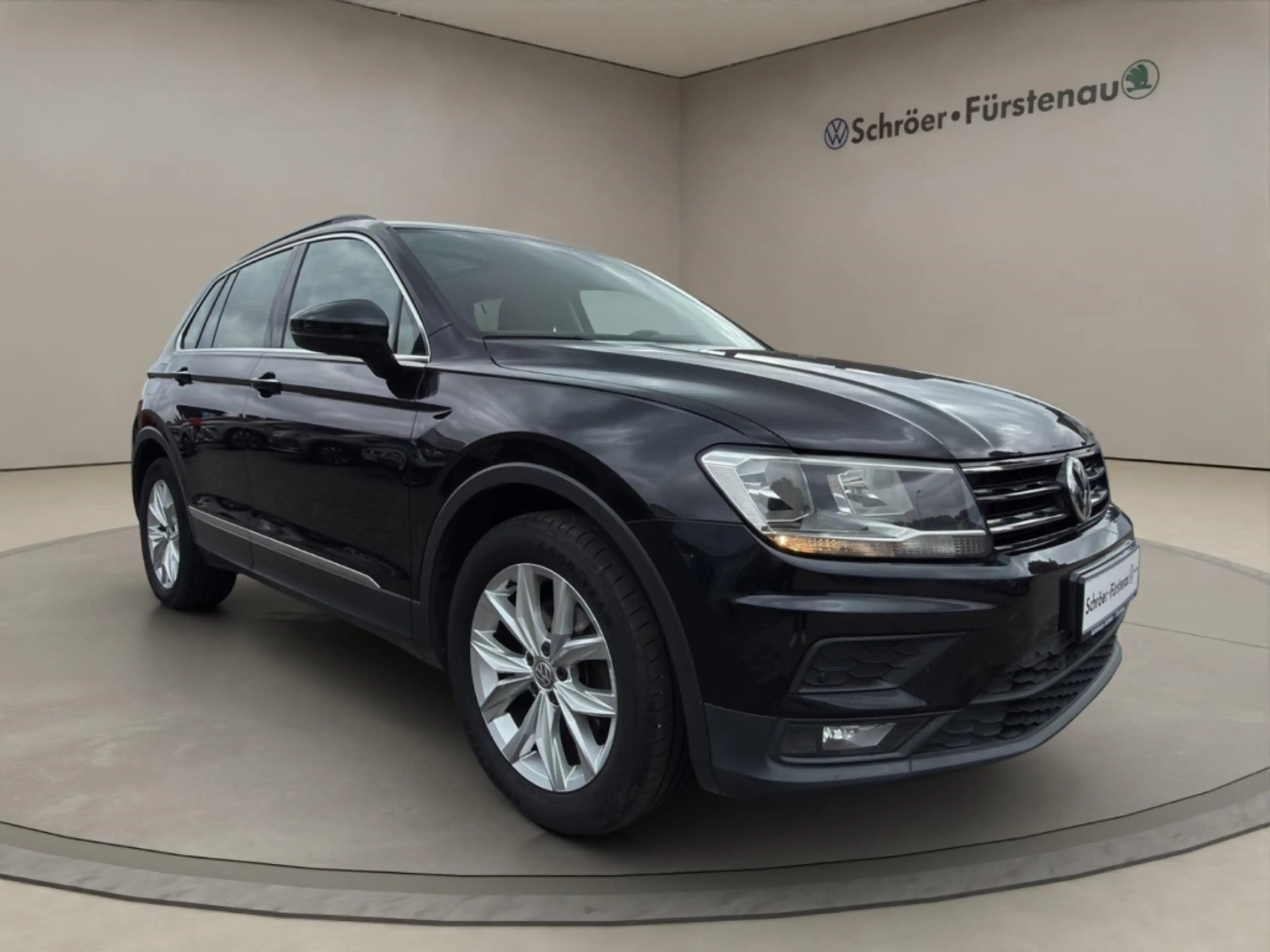 Volkswagen Tiguan 2.0 TDI DSG (nur an Händler/Export) — photo 7