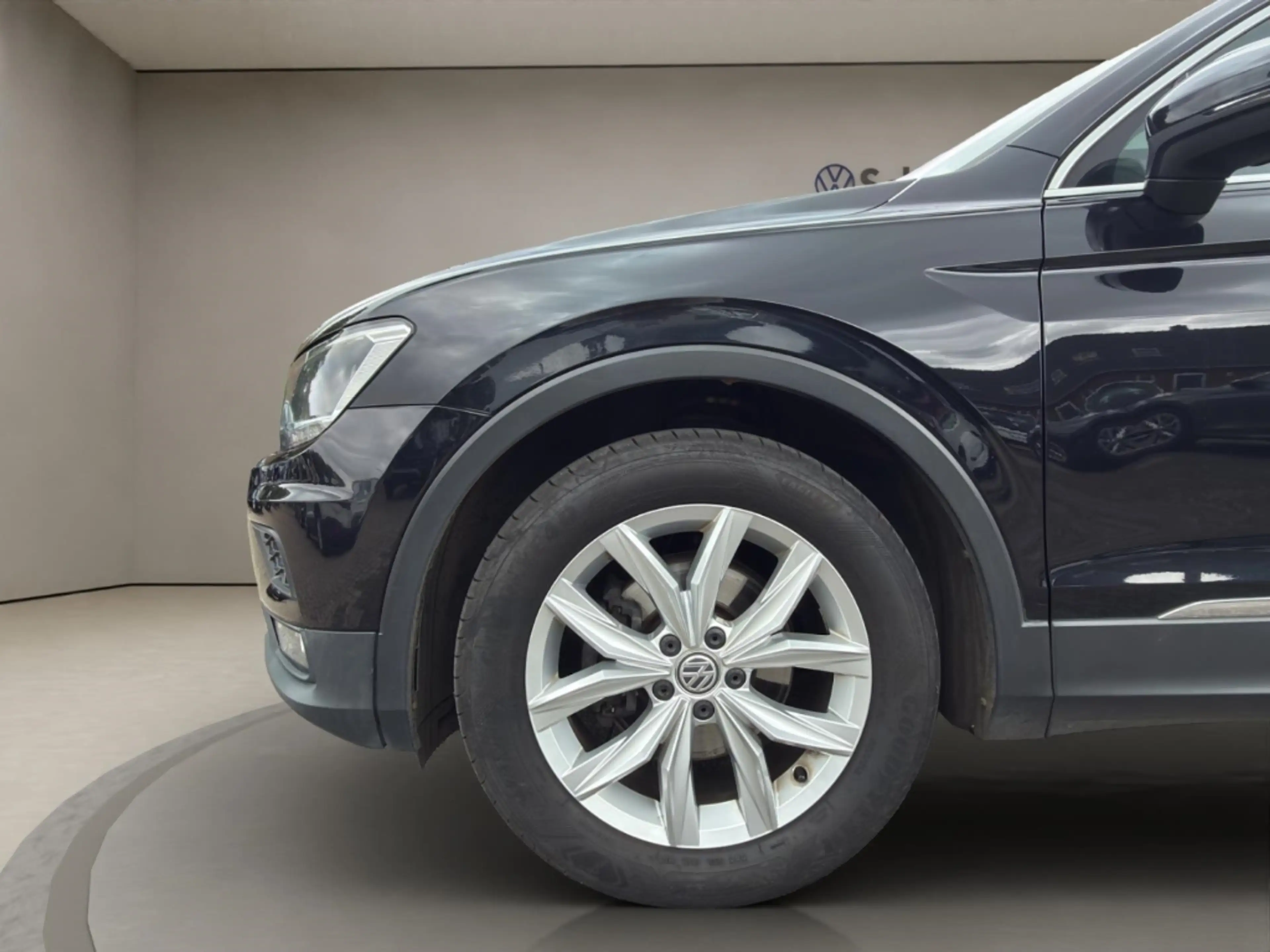 Volkswagen Tiguan 2.0 TDI DSG (nur an Händler/Export) — photo 9
