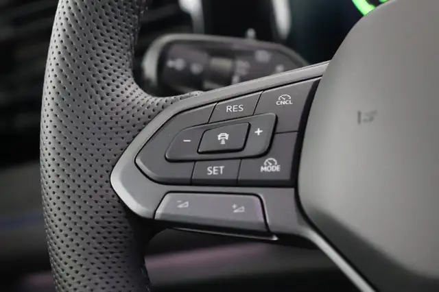 Volkswagen Tiguan Sport eHybrid DSG 150 kW Ansicht 34