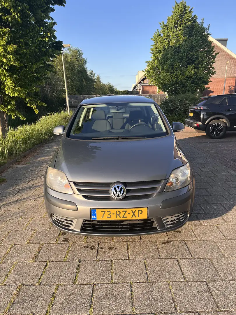 Volkswagen Golf 1.6 FSI Comfortl.Bns Grijs - 2