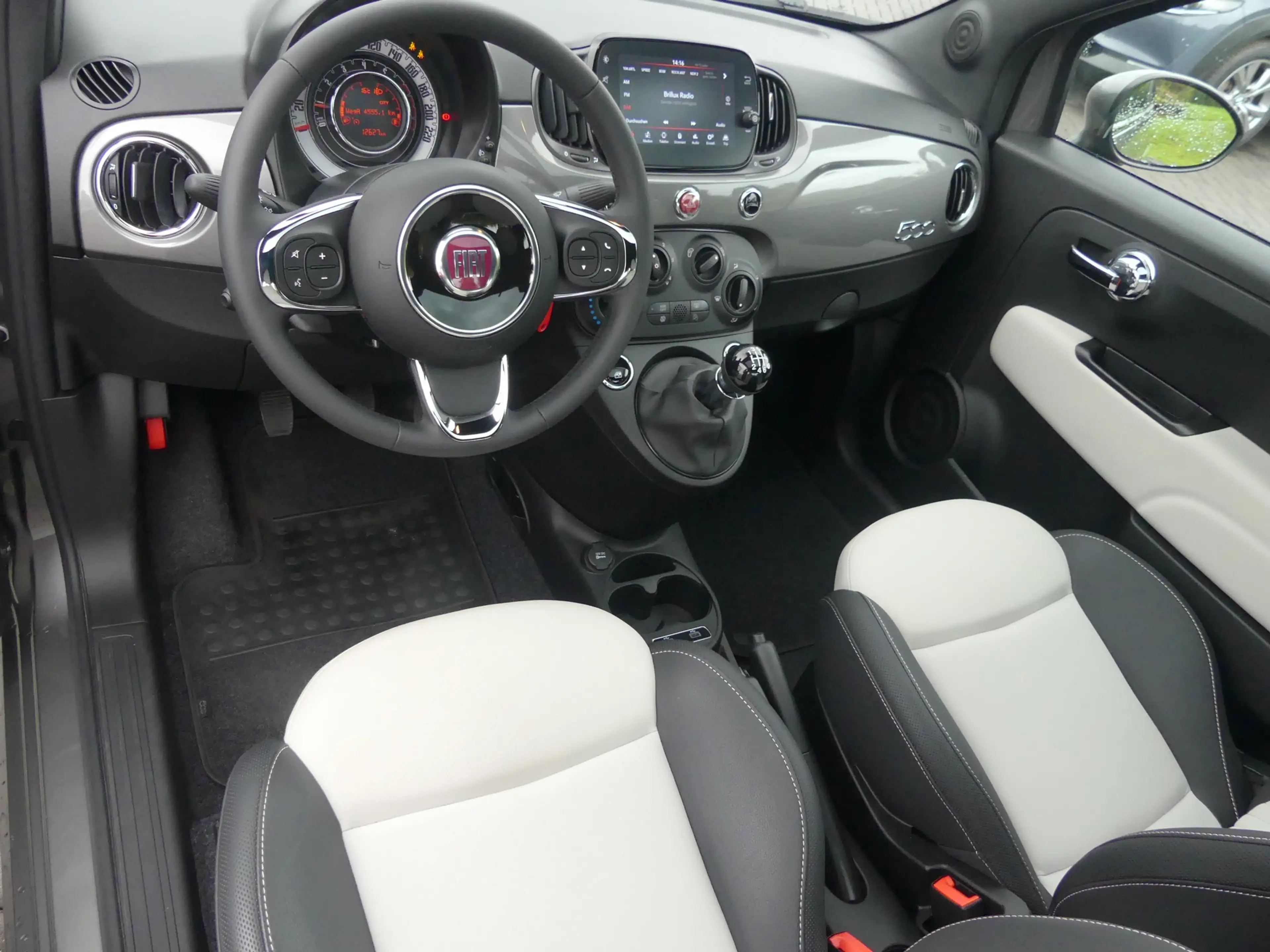 Fiat 500 1.0 M-Hybrid Dolcevita Leder Panorama PDC — photo 8