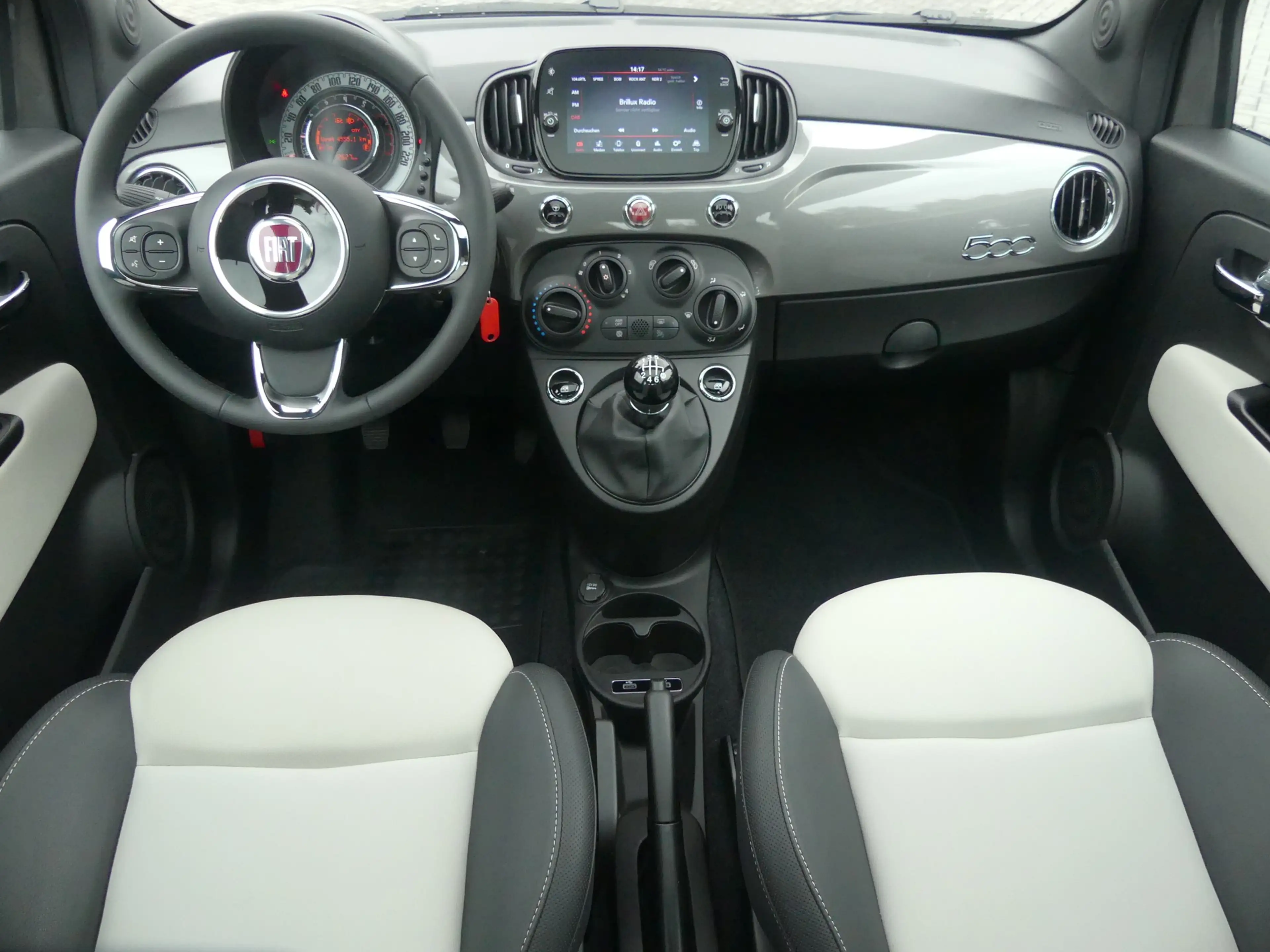 Fiat 500 1.0 M-Hybrid Dolcevita Leder Panorama PDC — photo 9