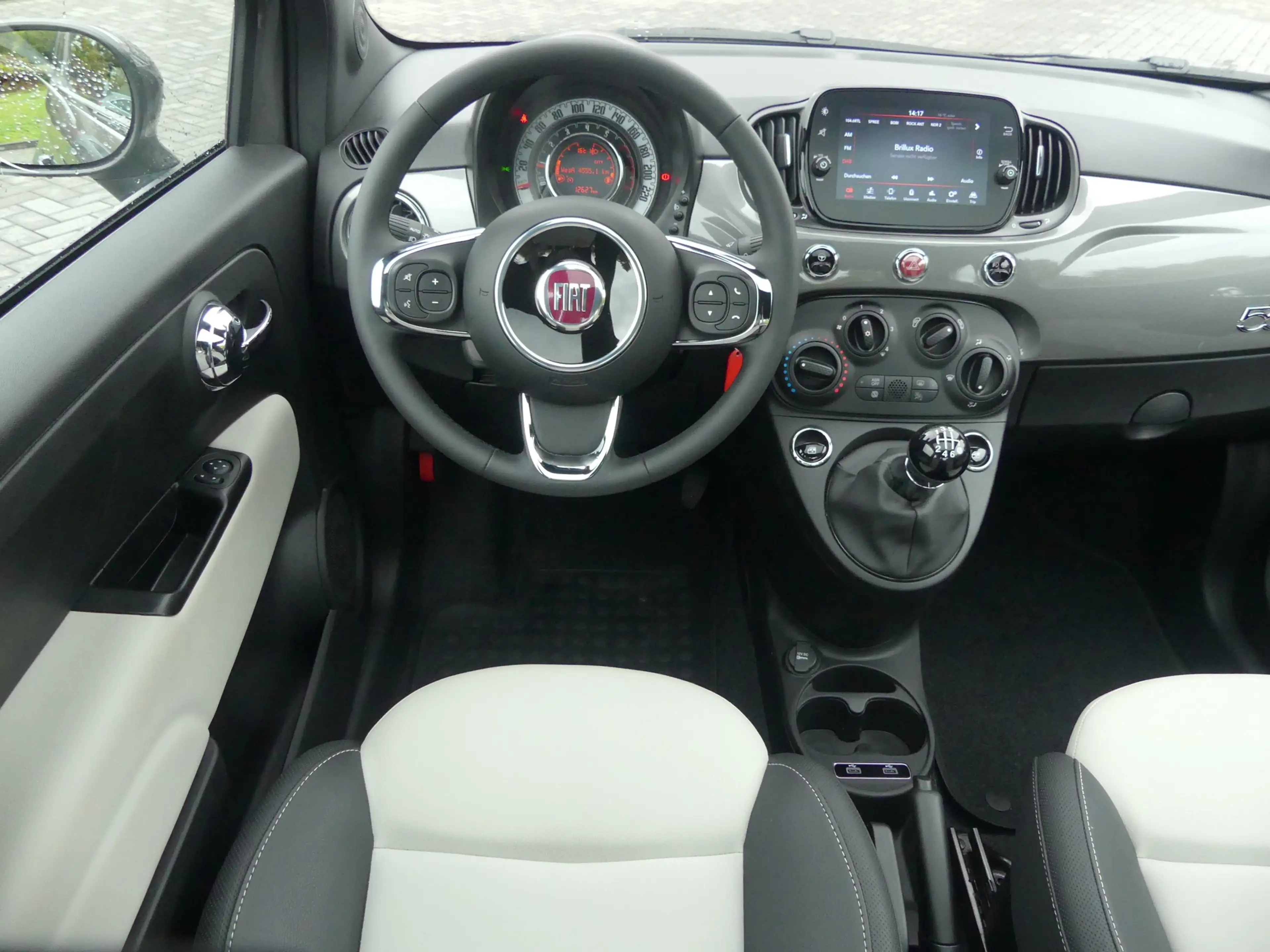 Fiat 500 1.0 M-Hybrid Dolcevita Leder Panorama PDC — photo 10