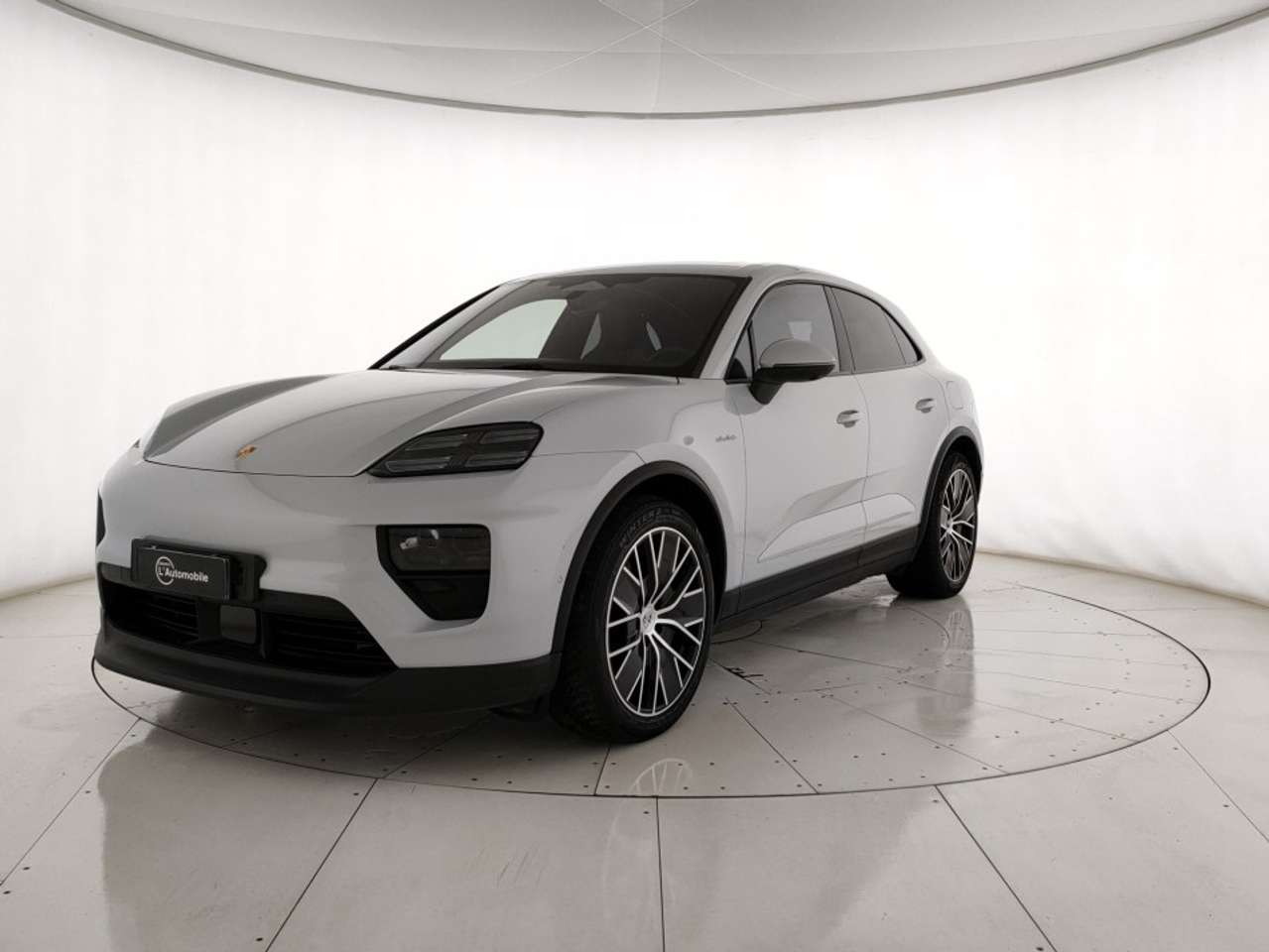 Porsche Macan Macan 4