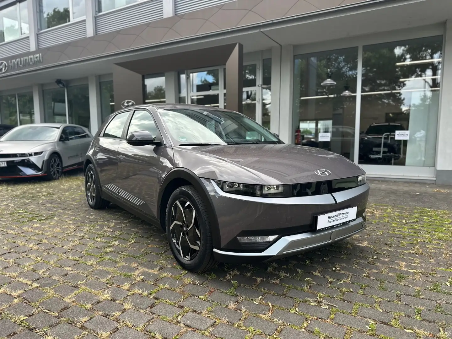 Hyundai IONIQ 5 wenig Kilometer Navi, Wärmepumpe, LED Bruin - 2