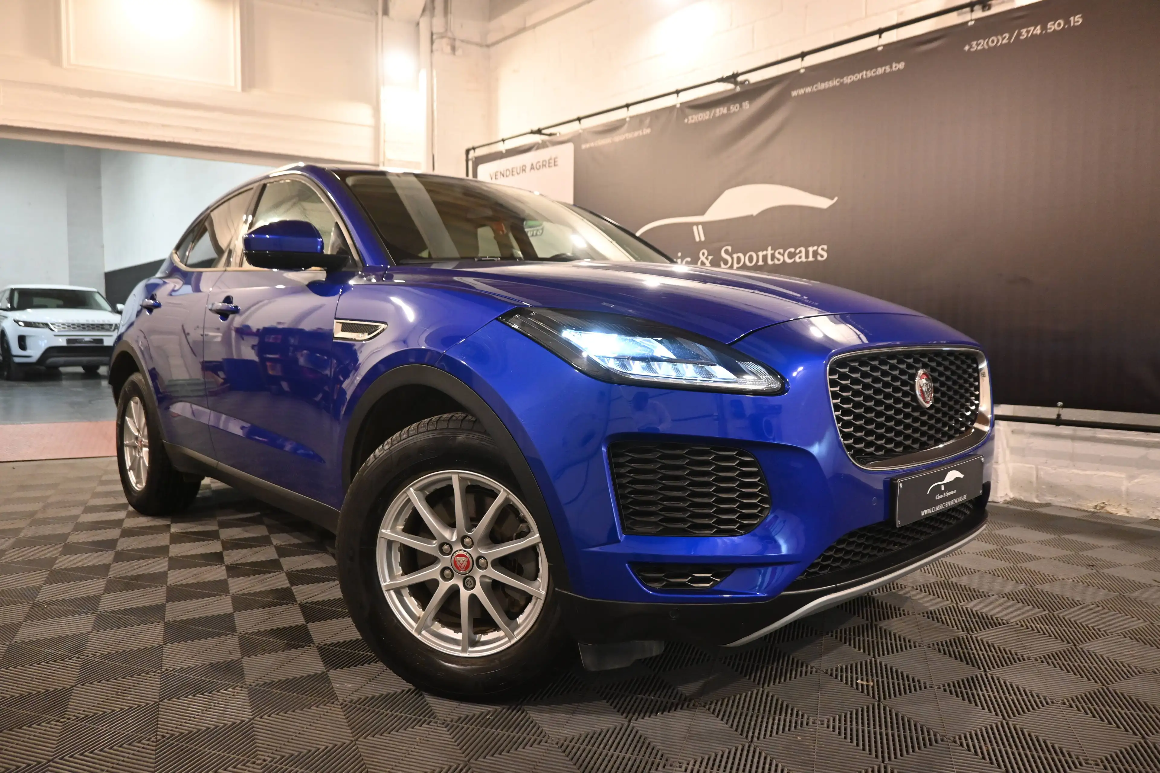 Jaguar E-Pace E-Pace 2.0 D150 PACK SPORT / EURO 6b / CUIR / GPS NAVIGATION / CAMERA / ATTACHE REMORQUE !! — photo 2