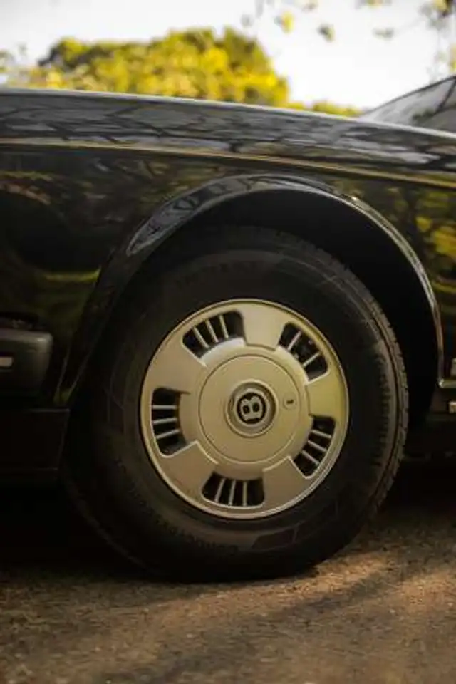 Bentley Brooklands 6.75i V8 **HISTORY WITH INVOICES / BELGIAN CAR **, foto 6