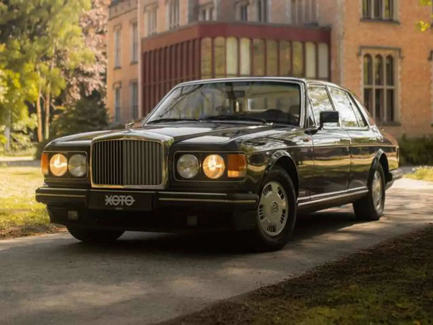 Bentley Brooklands 6.75i V8 **HISTORY WITH INVOICES / BELGIAN CAR ** Schwarz - 1