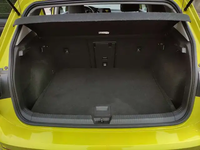 Volkswagen Golf view 8