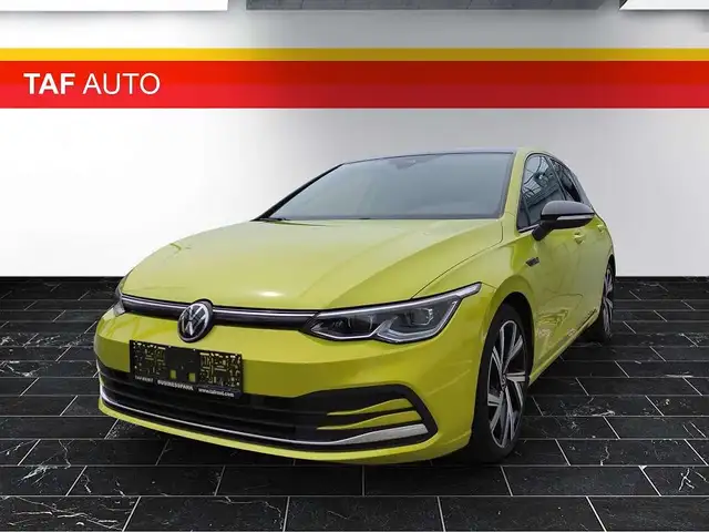 Volkswagen Golf view 2
